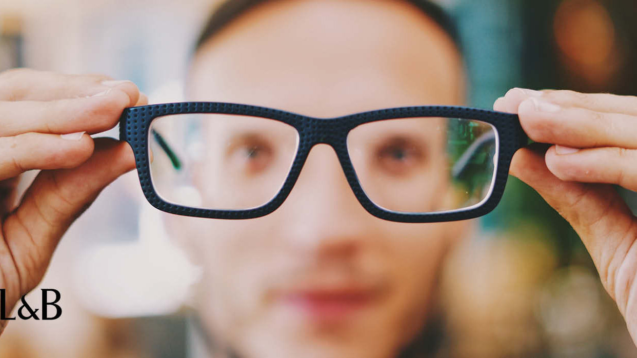 Si può bloccare la miopia progressiva?