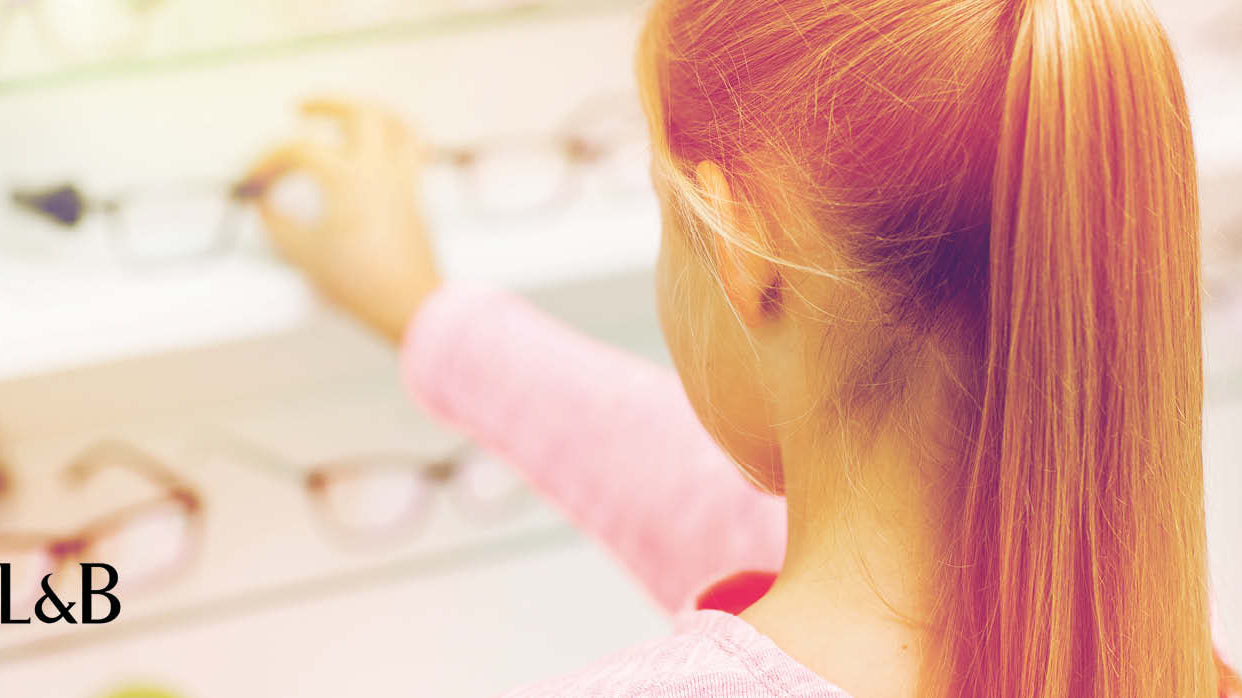 Miopia elevata rischi e patologie che può determinare?