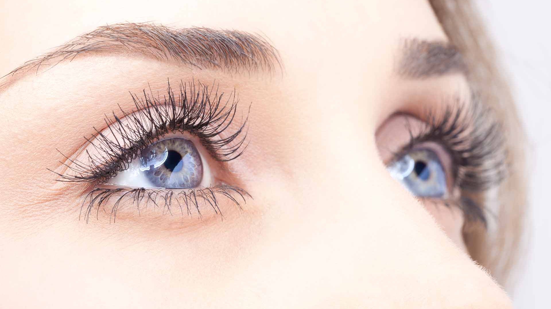 Occhi secchi: cause e soluzioni per ridurre il fastidio agli occhi