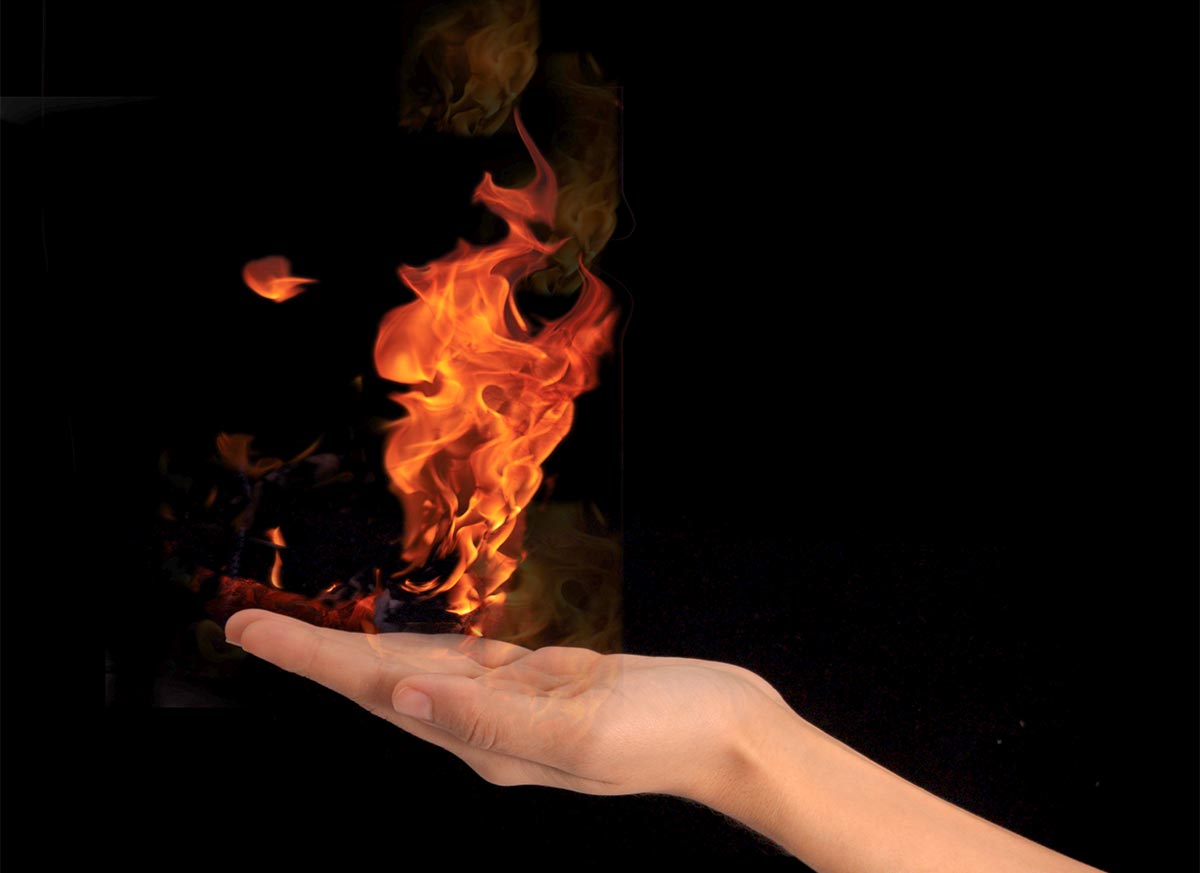 Occhi infiammati che sembrano sanguinare: uveite ed altre cause