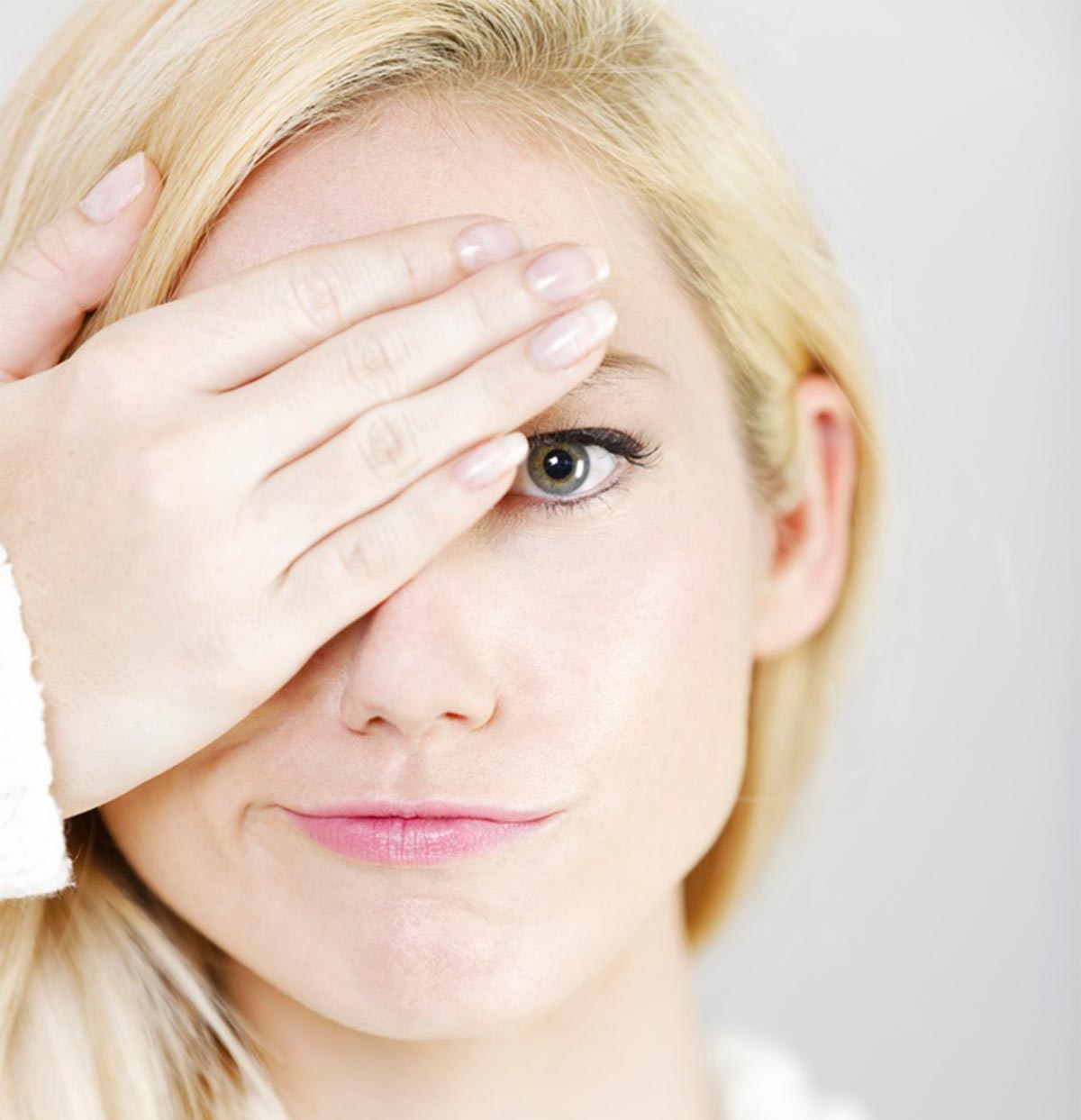 Vista annebbiata da un occhio? Non stare sulle spine, scopri perché!