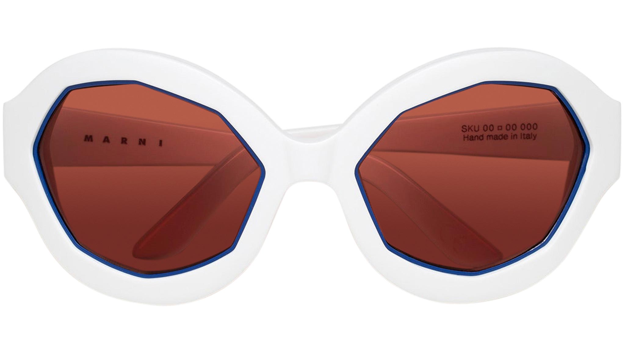 8056421112633_1.jpg