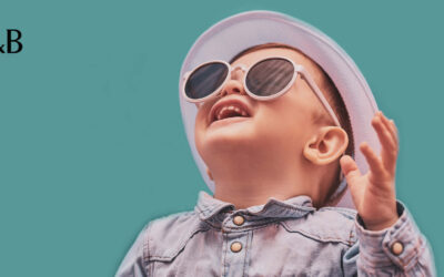Come scegliere gli occhiali da sole per bambini e neonati?